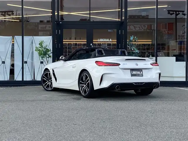 ＢＭＷ Ｚ４ 福岡県 2020(令2)年 3.4万km アルピンホワイトⅢ ・アダプティブクルーズコントロール/・純正ナビ/BT/USB/carplay/・バックカメラ/・黒革シート/シートヒーター/・ドライブレコーダー/・ETC/・純正19AW/・社外レーダー/・ワイヤレス充電/・保証書/・取扱説明書/・スペアキー