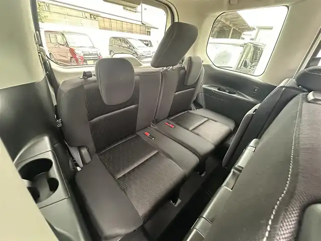 日産 セレナ ハイウェイスター G 滋賀県 2017(平29)年 13万km ブリリアントホワイトパール 2トーン (株)IDOMが運営する【じしゃロン草津店】の自社ローン専用車両になりますこちらは現金またはオートローンご利用時の価格です。自社ローンご希望の方は別途その旨お申付け下さい/フルセグテレビ/バックカメラ/アイドリングストップ/クルーズコントロール/ドアバイザー/プッシュスタート/両側パワースライドドア/イージークローザー/ETC
