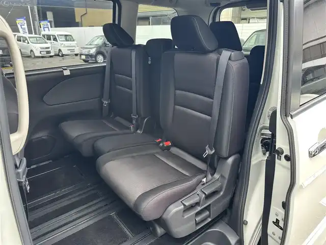 日産 セレナ ハイウェイスター G 滋賀県 2017(平29)年 13万km ブリリアントホワイトパール 2トーン (株)IDOMが運営する【じしゃロン草津店】の自社ローン専用車両になりますこちらは現金またはオートローンご利用時の価格です。自社ローンご希望の方は別途その旨お申付け下さい/フルセグテレビ/バックカメラ/アイドリングストップ/クルーズコントロール/ドアバイザー/プッシュスタート/両側パワースライドドア/イージークローザー/ETC