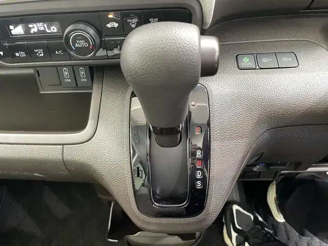 ホンダ Ｎ ＢＯＸ L 鹿児島県 2021(令3)年 4.8万km クリスタルブラックパール ナビ(CN-BR310B)　/・Bluetooth/衝突軽減　/片側パワースライドドア/バックカメラ　/前席シートヒーター　/後方コーナーセンサー　/追従型クルーズコントロール　/車線維持支援システム　/誤発進抑制　/純正アルミホイール　/ドライブレコーダー　/ＬＥＤヘッドライト　/フロアマット/ＥＴＣ/スマートキー/プッシュスタート