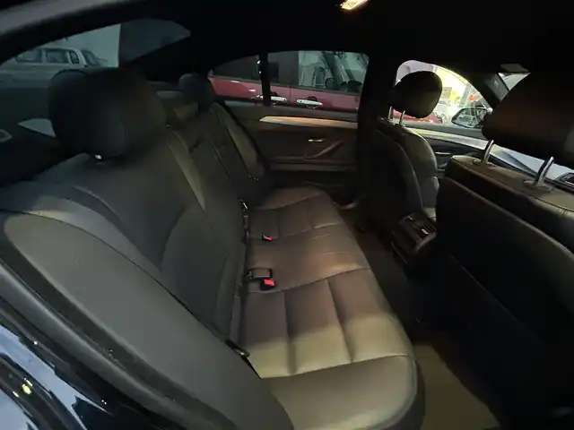 ＢＭＷ ５２３ｄ Mスポーツ 東京都 2016(平28)年 11.7万km カーボンブラックM 純正HDDナビ/バックカメラ/レザーシート/パワーシート/ドライビングアシストプラス/軽減ブレーキ/衝突回避/前車接近警告/レーンディパーチャーアラート/アクティブクルーズコントロール/ETC2.0/ステアリングスイッチ/パドルシフト/革巻きステアリングホイール/HIDヘッドライト/フォグランプ/Mスポーツサスペンション/プッシュスタート/スマートキー/アイドリングストップ/フロアマット/保証書/取扱説明書