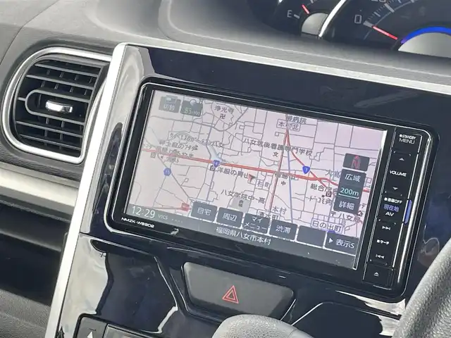 ダイハツ タント カスタム X トップED SA Ⅲ 福岡県 2018(平30)年 1.7万km パールホワイトⅢ スマートアシスト/衝突軽減/レーンキープアシスト/純正ナビ（ＮＭＺＫ－Ｗ６９Ｄ２）/フルセグTV/CD/DVD/BT/SD/バックカメラ/パワースライドドア/ハーフレザー/シートヒーター/ETC/ＬＥＤオートライト/オートハイビーム/フォグランプ/アイドリングストップ/ステアリングリモコン/スマートキー/プッシュスタート/ベンチシート/フルフラットシート