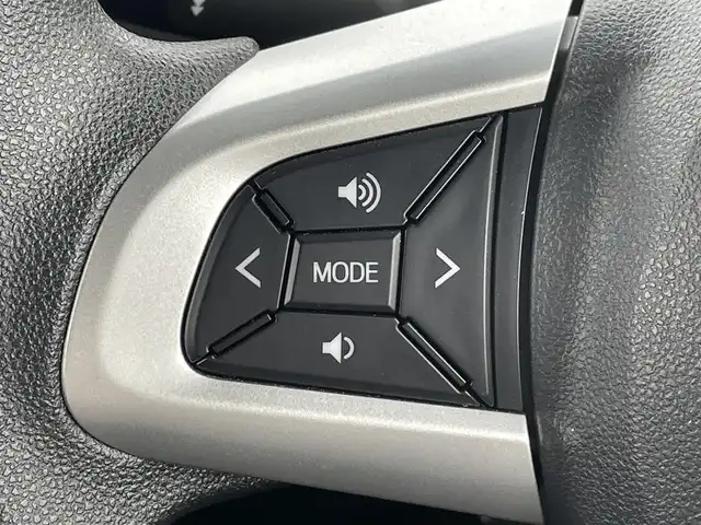 ダイハツ タント カスタム X トップED SA Ⅲ 福岡県 2018(平30)年 1.7万km パールホワイトⅢ スマートアシスト/衝突軽減/レーンキープアシスト/純正ナビ（ＮＭＺＫ－Ｗ６９Ｄ２）/フルセグTV/CD/DVD/BT/SD/バックカメラ/パワースライドドア/ハーフレザー/シートヒーター/ETC/ＬＥＤオートライト/オートハイビーム/フォグランプ/アイドリングストップ/ステアリングリモコン/スマートキー/プッシュスタート/ベンチシート/フルフラットシート