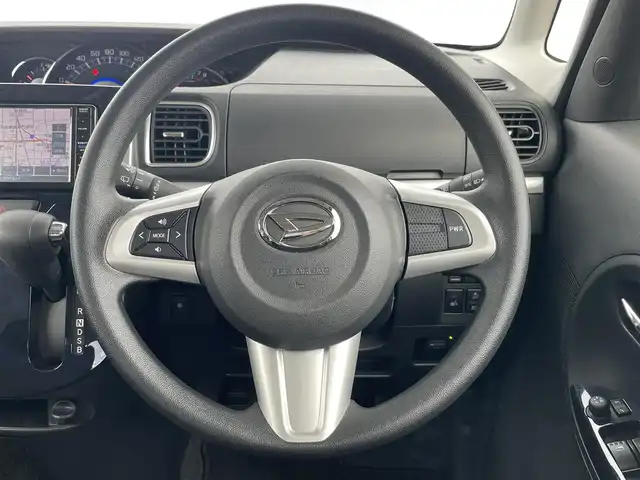 ダイハツ タント カスタム X トップED SA Ⅲ 福岡県 2018(平30)年 1.7万km パールホワイトⅢ スマートアシスト/衝突軽減/レーンキープアシスト/純正ナビ（ＮＭＺＫ－Ｗ６９Ｄ２）/フルセグTV/CD/DVD/BT/SD/バックカメラ/パワースライドドア/ハーフレザー/シートヒーター/ETC/ＬＥＤオートライト/オートハイビーム/フォグランプ/アイドリングストップ/ステアリングリモコン/スマートキー/プッシュスタート/ベンチシート/フルフラットシート