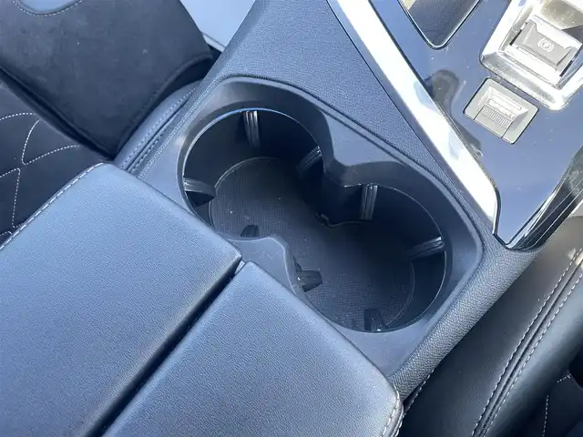 プジョー ３００８ GT ブルー HDi 滋賀県 2020(令2)年 2.1万km BLANC NACRE サンルーフ/ファーストクラスＰＫＧ/ハーフレザーシート/・前席パワーシート　/・前席シートヒーター　/純正ディスプレイオーディオ（BT/CarPlay）/３６０°カメラ/ＡＣＣ　/ＢＳＭ　/ＬＫＡ　/ワイヤレスチャージ　/アンビエントライト　/ＥＴＣ/コーナーセンサー /純正18インチAW