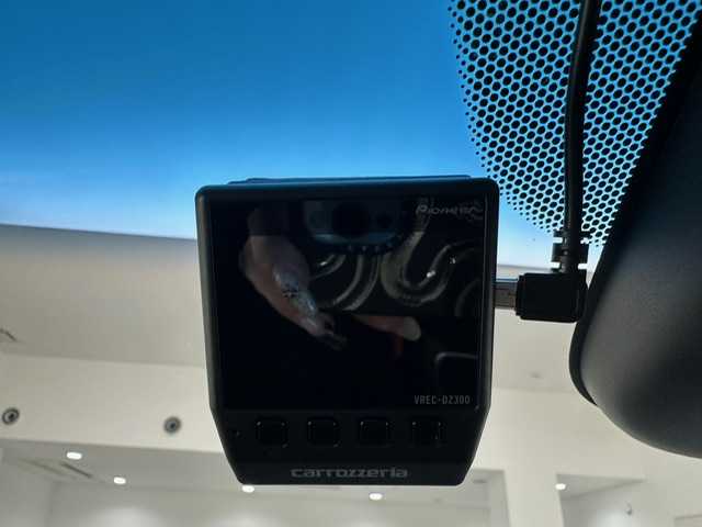 ホンダ シャトル ハイブリッド ホンダセンシング 兵庫県 2019(令1)年 6.8万km プラチナホワイトパール 社外メモリナビ(Bluetooth/SD/USB)/バックカメラ/追従型クルーズコントロール/スタッドレスタイヤ積込/レーンキープアシスト/衝突被害軽減ブレーキ/社外フロアマット/ビルトインETC/ドアバイザー/スマートキー/スペアキー/ヘッドライトレベライザー