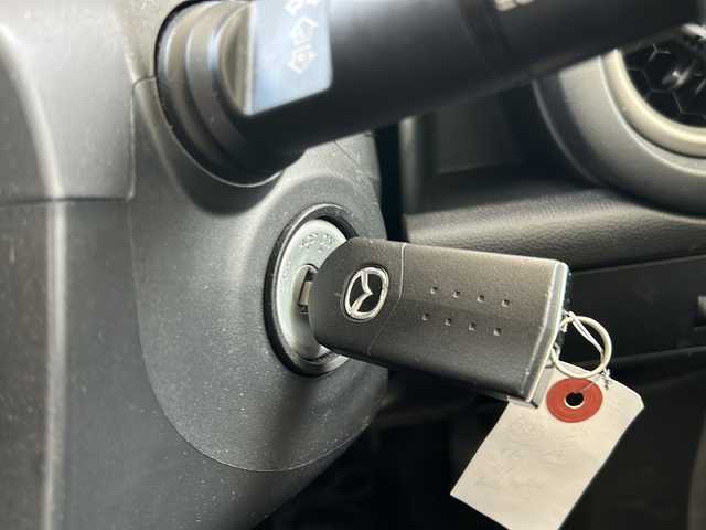 マツダ デミオ 13C－V スマートEDⅡ 兵庫県 2013(平25)年 3.3万km ストーミーブルーマイカ ワンオーナー/社外SDナビ/　DVD/USB/AM/FM/ワンセグテレビ（走行中視聴不可）/前方ドライブレコーダー/アンチロック・ブレーキ・システム/盗難防止装置/純正フロアマット/パワーステアリング/パワーウィンドウ/エアバッグ（W）/リモコンキー/保証書/取扱説明書