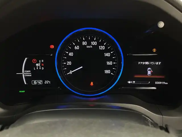 ホンダ ヴェゼル ハイブリッド Z ホンダセンシング 鹿児島県 2019(平31)年 3.1万km クリスタルブラックパール 純正ナビ/・CD/DVD/・FM/AM/・フルセグTV/・SD/Music Rack/・USB/HDMI/・Bluetooth/ホンダセンシング/●衝突軽減ブレーキ〈CMBS〉/●誤発進抑制機能/●歩行者事故低減ステアリング/●路外逸脱抑制機能/●ACC〈アダプティブ・クルーズ・コントロール〉/●LKAS〈車線維持支援システム〉/●先行車発進お知らせ機能/●標識認識機能/バックカメラ/サイドカーテンエアバッグ/LEDヘッドライト/ハーフレザーシート/運転席+助手席シートヒーター/ドライブレコーダー/ビルトインETC/アイドリングストップ/パドルシフト/横滑り防止装置