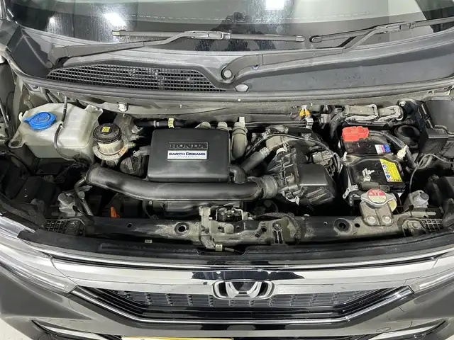 ホンダ Ｎ ＢＯＸ カスタム G L ホンダセンシング 佐賀県 2019(令1)年 4.2万km クリスタルブラックパール 純正8インチナビ/フルセグＴＶ/CD/DVD/Bluetooth/バックカメラ/衝突被害軽減システム/レーダークルーズコントロール/レーンアシスト/先行車発信お知らせ機能/ロードサインアシスト/クリアランスソアー/オートライト/オートマチックハイビーム/LEDヘッドライト/LEDフォグライト/ビルトインETC/運転席・助手席シートヒーター/助手席側パワースライドドア/後席サンシェード/チップアップシート/IＳＯＦＩＸ対応/スマートキー/スペアキー×１/純正フロアマット/純正14インチアルミホイール