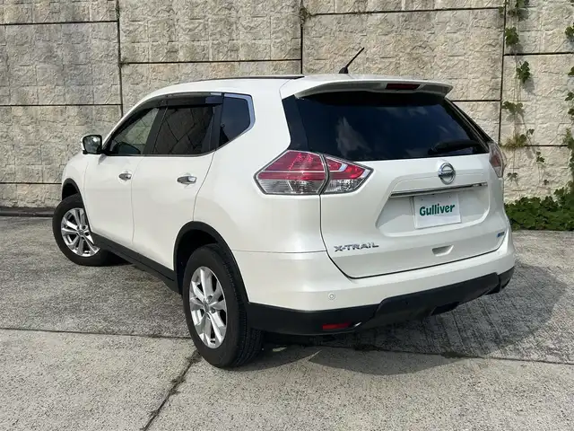 日産 エクストレイル 20X エマージェンシーブレーキ 長崎県 2015(平27)年 3.7万km ブリリアントホワイトパール ワンオーナー/純正メモリナビ/（CD/DVD/BT/フルセグ）/全方位カメラ/衝突軽減システム/レーンアシスト/クルーズコントロール/ETC/ステアリングスイッチ/シートヒーター/オートライト/純正１７インチAW