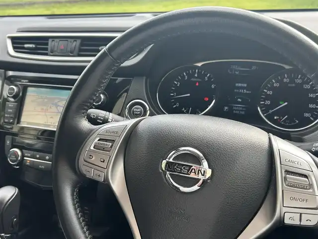 日産 エクストレイル 20X エマージェンシーブレーキ 長崎県 2015(平27)年 3.7万km ブリリアントホワイトパール ワンオーナー/純正メモリナビ/（CD/DVD/BT/フルセグ）/全方位カメラ/衝突軽減システム/レーンアシスト/クルーズコントロール/ETC/ステアリングスイッチ/シートヒーター/オートライト/純正１７インチAW