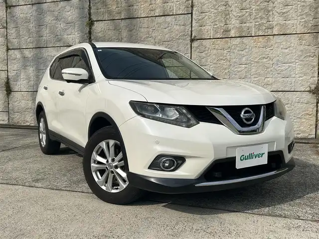 日産 エクストレイル 20X エマージェンシーブレーキ 長崎県 2015(平27)年 3.7万km ブリリアントホワイトパール ワンオーナー/純正メモリナビ/（CD/DVD/BT/フルセグ）/全方位カメラ/衝突軽減システム/レーンアシスト/クルーズコントロール/ETC/ステアリングスイッチ/シートヒーター/オートライト/純正１７インチAW