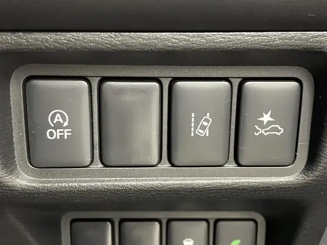 三菱 デリカＤ：５ G 宮城県 2020(令2)年 4.2万km シルバーⅡ パイオニアナビ/全周囲カメラ/オーバーフェンダー/JAOSリアラダー/マッドフラップ/MKW16インチアルミ/フリップダウンモニター/HDMI入力端子/innoルーフラック /レーダークルーズコントロール/両側パワースライドドア/ETC/ドライブレコーダー/100V電源/レザー調シートカバー/禁煙車