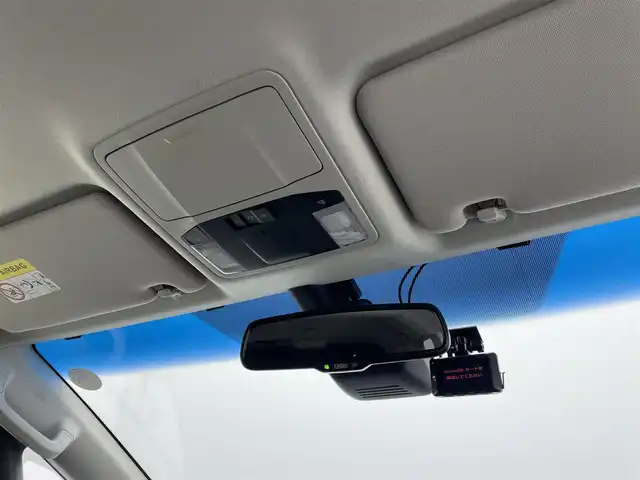 三菱 デリカＤ：５ G 宮城県 2020(令2)年 4.2万km シルバーⅡ パイオニアナビ/全周囲カメラ/オーバーフェンダー/JAOSリアラダー/マッドフラップ/MKW16インチアルミ/フリップダウンモニター/HDMI入力端子/innoルーフラック /レーダークルーズコントロール/両側パワースライドドア/ETC/ドライブレコーダー/100V電源/レザー調シートカバー/禁煙車