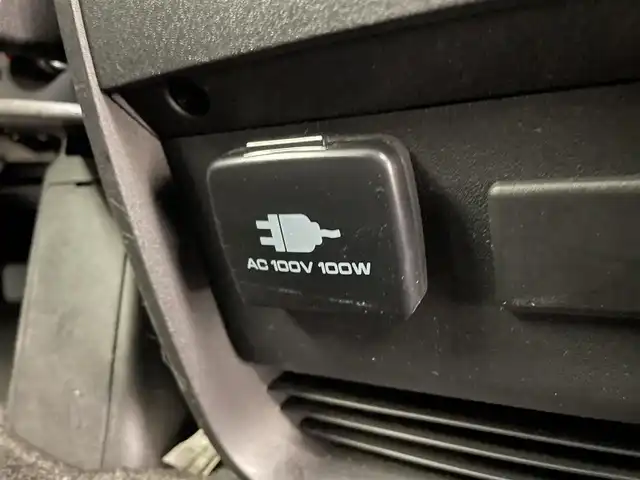 三菱 デリカＤ：５ G 宮城県 2020(令2)年 4.2万km シルバーⅡ パイオニアナビ/全周囲カメラ/オーバーフェンダー/JAOSリアラダー/マッドフラップ/MKW16インチアルミ/フリップダウンモニター/HDMI入力端子/innoルーフラック /レーダークルーズコントロール/両側パワースライドドア/ETC/ドライブレコーダー/100V電源/レザー調シートカバー/禁煙車