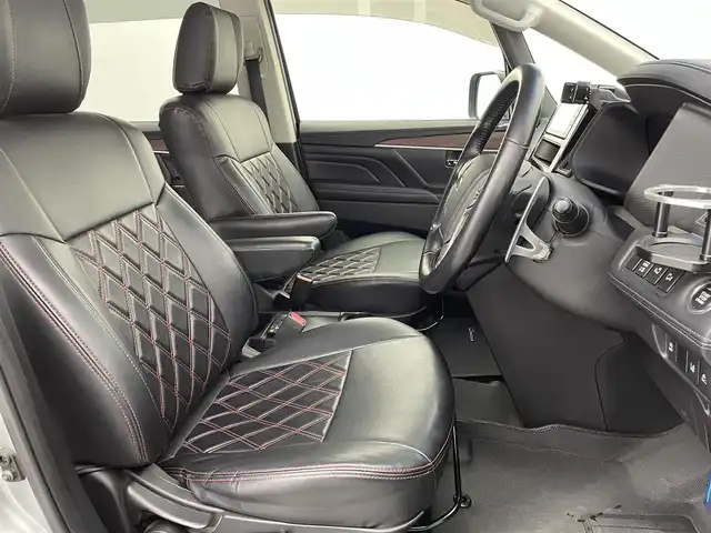 三菱 デリカＤ：５ G 宮城県 2020(令2)年 4.2万km シルバーⅡ パイオニアナビ/全周囲カメラ/オーバーフェンダー/JAOSリアラダー/マッドフラップ/MKW16インチアルミ/フリップダウンモニター/HDMI入力端子/innoルーフラック /レーダークルーズコントロール/両側パワースライドドア/ETC/ドライブレコーダー/100V電源/レザー調シートカバー/禁煙車