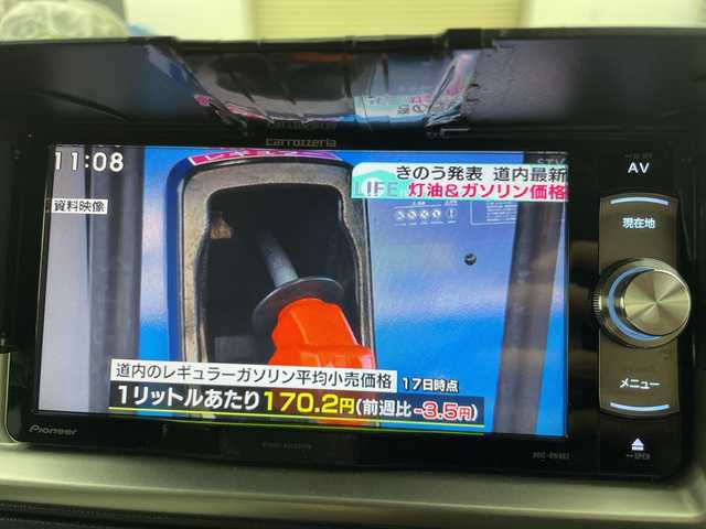 トヨタ ハイエース GL ロング 道央・札幌 2019(平31)年 2.5万km ホワイトパールクリスタルシャイン ・４WD/　キャンピング仕様車/・トヨタセーフティセンス/・プリクラッシュセーフティ/・キャンピング仕様装備品/・冷蔵庫・流し台・レンジ/・車社内LED証明・ベット仕様/・車内カーテン・テーブルキット/・リアクーラー・リアヒーター/・車外電源ケーブル/・車内１００V電源/・左スライドドア（イージークローザー付）/・社外ナビ（DVD.CD.SD.Bluetooth）/・バックカメラ/・LEDライト/オートライト/・ドライブレコーダー/・スマートキー
