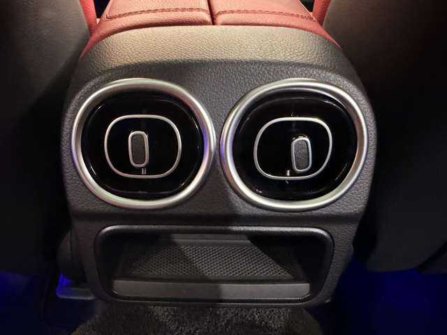 メルセデス・ベンツ Ｍ・ベンツ Ｃ２２０ｄ アバンギャルド　AMGライン 千葉県 2022(令4)年 4.9万km オブシディアンブラック パノラマＳＲ　/レザーエクスクルーシブＰＫＧ　/ベーシックＰＫＧ　/赤黒革シート　/ＨＵＤ　/ＡＣＣ　/ＡＲナビ/ＴＶ　/３６０°　/Ｂｌｕｅｔｏｏｔｈ接続　/シートヒーター　/ＲＳＰ　/ＥＴＣ　/ドラレコ　/１オーナー