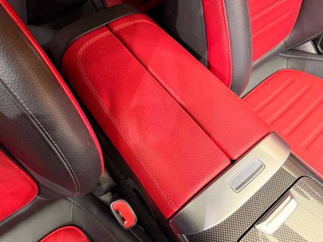 メルセデス・ベンツ Ｍ・ベンツ Ｃ２２０ｄ アバンギャルド　AMGライン 千葉県 2022(令4)年 4.9万km オブシディアンブラック パノラマＳＲ　/レザーエクスクルーシブＰＫＧ　/ベーシックＰＫＧ　/赤黒革シート　/ＨＵＤ　/ＡＣＣ　/ＡＲナビ/ＴＶ　/３６０°　/Ｂｌｕｅｔｏｏｔｈ接続　/シートヒーター　/ＲＳＰ　/ＥＴＣ　/ドラレコ　/１オーナー