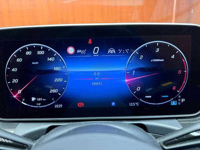 メルセデス・ベンツ Ｍ・ベンツ Ｃ２２０ｄ アバンギャルド　AMGライン 千葉県 2022(令4)年 4.9万km オブシディアンブラック パノラマＳＲ　/レザーエクスクルーシブＰＫＧ　/ベーシックＰＫＧ　/赤黒革シート　/ＨＵＤ　/ＡＣＣ　/ＡＲナビ/ＴＶ　/３６０°　/Ｂｌｕｅｔｏｏｔｈ接続　/シートヒーター　/ＲＳＰ　/ＥＴＣ　/ドラレコ　/１オーナー