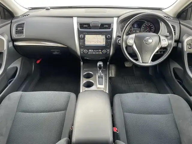 日産 ティアナ XL ナビAVMパッケージ 福岡県 2017(平29)年 7.4万km ダークメタルグレー メーカー純正ナビ/フルセグTV/CD/DVD/BT/AUX/アラウンドビューモニター/エマージェンシーブレーキ/ＢＳＷ/D/Nパワーシート/N席オットマン/ＬＤＷ/クリアランスソナー/ＨＩＤオートライト/フォグランプ/革巻きステアリング/純正ＡＷ/クルーズコントロール/ステアリングリモコン/ビルトインＥＴＣ/スマートキー/プッシュスタート/トランクスルー