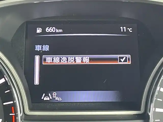 日産 ティアナ XL ナビAVMパッケージ 福岡県 2017(平29)年 7.4万km ダークメタルグレー メーカー純正ナビ/フルセグTV/CD/DVD/BT/AUX/アラウンドビューモニター/エマージェンシーブレーキ/ＢＳＷ/D/Nパワーシート/N席オットマン/ＬＤＷ/クリアランスソナー/ＨＩＤオートライト/フォグランプ/革巻きステアリング/純正ＡＷ/クルーズコントロール/ステアリングリモコン/ビルトインＥＴＣ/スマートキー/プッシュスタート/トランクスルー