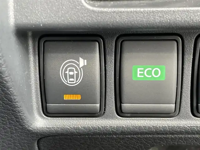 日産 ティアナ XL ナビAVMパッケージ 福岡県 2017(平29)年 7.4万km ダークメタルグレー メーカー純正ナビ/フルセグTV/CD/DVD/BT/AUX/アラウンドビューモニター/エマージェンシーブレーキ/ＢＳＷ/D/Nパワーシート/N席オットマン/ＬＤＷ/クリアランスソナー/ＨＩＤオートライト/フォグランプ/革巻きステアリング/純正ＡＷ/クルーズコントロール/ステアリングリモコン/ビルトインＥＴＣ/スマートキー/プッシュスタート/トランクスルー