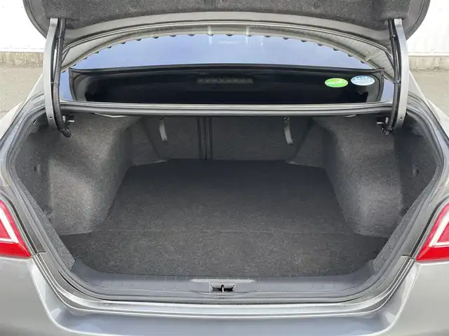 日産 ティアナ XL ナビAVMパッケージ 福岡県 2017(平29)年 7.4万km ダークメタルグレー メーカー純正ナビ/フルセグTV/CD/DVD/BT/AUX/アラウンドビューモニター/エマージェンシーブレーキ/ＢＳＷ/D/Nパワーシート/N席オットマン/ＬＤＷ/クリアランスソナー/ＨＩＤオートライト/フォグランプ/革巻きステアリング/純正ＡＷ/クルーズコントロール/ステアリングリモコン/ビルトインＥＴＣ/スマートキー/プッシュスタート/トランクスルー