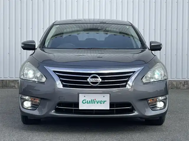 日産 ティアナ XL ナビAVMパッケージ 福岡県 2017(平29)年 7.4万km ダークメタルグレー メーカー純正ナビ/フルセグTV/CD/DVD/BT/AUX/アラウンドビューモニター/エマージェンシーブレーキ/ＢＳＷ/D/Nパワーシート/N席オットマン/ＬＤＷ/クリアランスソナー/ＨＩＤオートライト/フォグランプ/革巻きステアリング/純正ＡＷ/クルーズコントロール/ステアリングリモコン/ビルトインＥＴＣ/スマートキー/プッシュスタート/トランクスルー