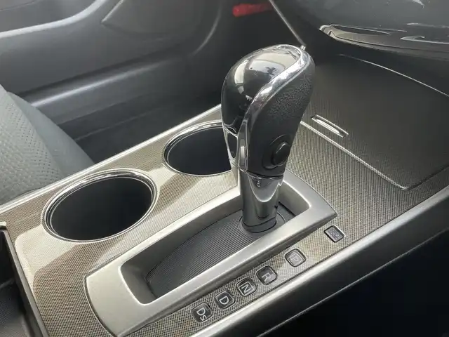 日産 ティアナ XL ナビAVMパッケージ 福岡県 2017(平29)年 7.4万km ダークメタルグレー メーカー純正ナビ/フルセグTV/CD/DVD/BT/AUX/アラウンドビューモニター/エマージェンシーブレーキ/ＢＳＷ/D/Nパワーシート/N席オットマン/ＬＤＷ/クリアランスソナー/ＨＩＤオートライト/フォグランプ/革巻きステアリング/純正ＡＷ/クルーズコントロール/ステアリングリモコン/ビルトインＥＴＣ/スマートキー/プッシュスタート/トランクスルー