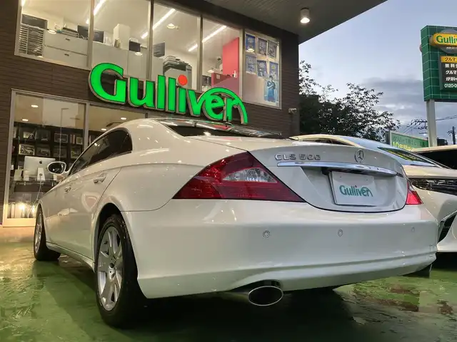 メルセデス・ベンツ ＣＬＳ３５０ 神奈川県 2005(平17)年 2.8万km アラバスターホワイト ワンオーナー/新車時保証書/サンルーフ/前席パワーシート/前席シートメモリー/前席シートヒーター/レザーシート/パイオニアSDナビ/Bluetooth/CD/DVD/SD/バックカメラ/クルーズコントロール/ドラレコ/ステアリングリモコン