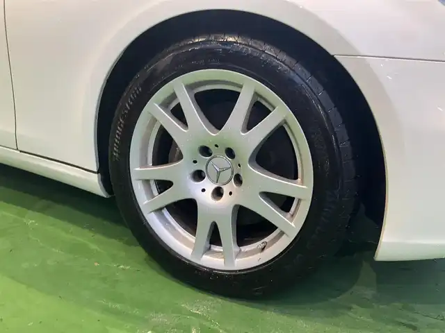 メルセデス・ベンツ ＣＬＳ３５０ 神奈川県 2005(平17)年 2.8万km アラバスターホワイト ワンオーナー/新車時保証書/サンルーフ/前席パワーシート/前席シートメモリー/前席シートヒーター/レザーシート/パイオニアSDナビ/Bluetooth/CD/DVD/SD/バックカメラ/クルーズコントロール/ドラレコ/ステアリングリモコン