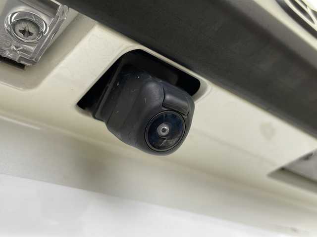 トヨタ ランドクルーザー プラド TX Lパッケージ マットブラED 新潟県 2022(令4)年 2.1万km ホワイトパールクリスタルシャイン 4WD/純正ディーラーオプションナビ（型式：NSZT-W68T）/・AM/FM/CD/DVD/Bluetooth/フルセグ/バックモニター/トヨタセーフティセンス/アダプティブクルーズコントロ―ル/衝突被害軽減システム/サンルーフ/純正ETC2.0/前方ドライブレコーダー/純正フロアマット/3列シート/前席パワーシート/レザーシート/前席エアシート/ルーフレール/純正18インチAW夏タイヤ/ABS/横滑り防止機能/前後コーナーセンサー/盗難防止装置/純正LEDヘッドライト/オートライト/オートマチックハイビーム