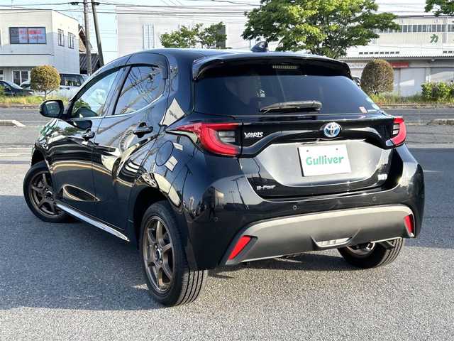 トヨタ ヤリス ハイブリッド Z 鳥取県 2020(令2)年 3.4万km ブラック ４WD/ワンオーナー/純正ナビ/フルセグ/BT/USB/パノラミックビューカメラ/ビルトインETC/前席シートヒーター/トヨタセーフティセンス/レーダークルーズコントロール/レーンキープアシスト/LEDヘッドライ/オートライト/社外16インチアルミホイール/プッシュエンジンスタート/フロアマット・ドアバイザー/保証書・取扱説明書/スペアキー