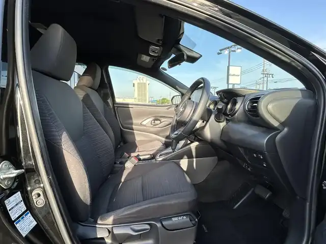 トヨタ ヤリス ハイブリッド Z 鳥取県 2020(令2)年 3.4万km ブラック ４WD/ワンオーナー/純正ナビ/フルセグ/BT/USB/パノラミックビューカメラ/ビルトインETC/前席シートヒーター/トヨタセーフティセンス/レーダークルーズコントロール/レーンキープアシスト/LEDヘッドライ/オートライト/社外16インチアルミホイール/プッシュエンジンスタート/フロアマット・ドアバイザー/保証書・取扱説明書/スペアキー