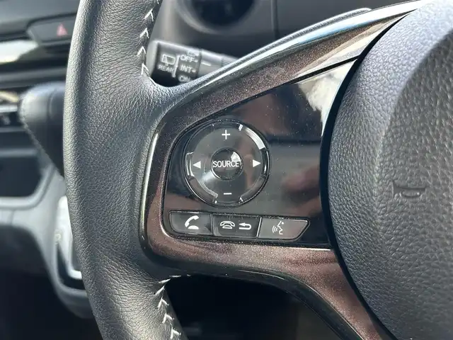 ホンダ Ｎ ＢＯＸ カスタム G L ターボ ホンダセンシング 福島県 2020(令2)年 5.7万km クリスタルブラックパール ホンダセンシング/衝突軽減ブレーキ〈CMBS〉/誤発進抑制機能/歩行者事故低減ステアリング/先行車発進お知らせ機能/標識認識機能/路外逸脱抑制機能/アダプティブクルーズコントロール〈ACC〉/車線維持支援システム〈LKAS〉/後方誤発進抑制機能/オートハイビーム/社外ナビゲーション/型番：AVN‐D10/【CD/SD/BT/TV】/バックカメラ/ビルトインETC/ドライブレコーダー/両側電動スライドドア/前席シートヒーター/ステアリングリモコン/パドルシフト/LEDオートライト/LEDフォグランプ/リアドアサンシェード/純正フロアマット/ドアバイザー