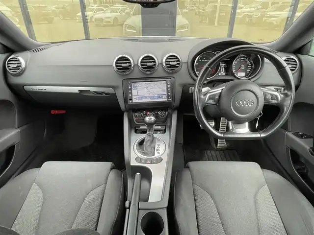 アウディ ＴＴクーペ 2．0 TFSI クワトロ 石川県 2008(平20)年 4.5万km 白 純正ナビ/フルセグTV/可変リアスポイラー/純正18インチアルミホイール/キセノンヘッドライト/ETC/運転席/助手席パワーシート/RS仕様ハニカムグリル/オートライト/パドルシフト
