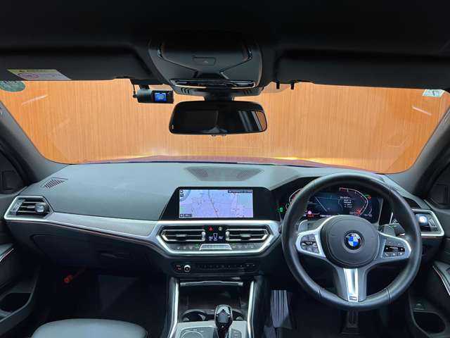 ＢＭＷ ＢＭＷ ３２０ｉ Mスポーツ 千葉県 2019(令1)年 4.3万km 青Ｍ ＡＣＣ　/オプション１９インチＡＷ　/半革シート　/ナビ　/Ｂｌｕｅｔｏｏｔｈ接続　/３６０°電動シート　/シートＨ　/電動トランク　/ＬＥＤヘッドライト　/オートハイビーム　/衝突軽減Ｂ　/ＢＳＭ　/ＬＫＡ　/ＥＴＣ