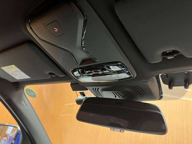 ＢＭＷ ＢＭＷ ３２０ｉ Mスポーツ 千葉県 2019(令1)年 4.3万km 青Ｍ ＡＣＣ　/オプション１９インチＡＷ　/半革シート　/ナビ　/Ｂｌｕｅｔｏｏｔｈ接続　/３６０°電動シート　/シートＨ　/電動トランク　/ＬＥＤヘッドライト　/オートハイビーム　/衝突軽減Ｂ　/ＢＳＭ　/ＬＫＡ　/ＥＴＣ