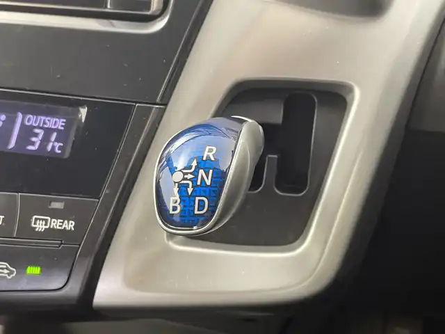 トヨタ プリウス α S Lセレクション 三重県 2012(平24)年 9.7万km ブラック 禁煙車/社外ナビ/バックカメラ/ETC/スマートキー/プッシュスタート/オートライト/ステアリングスイッチ/サマータイヤ付き社外AW4本積込有（205.60R16）