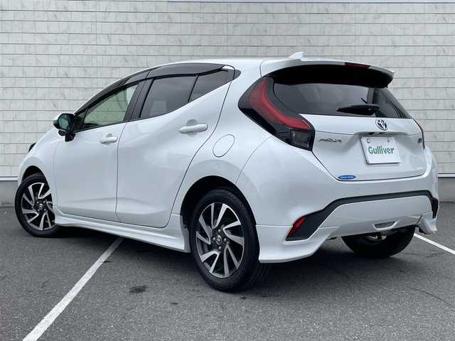 トヨタ アクア Z 宮城県 2022(令4)年 2.4万km クォーツホワイトクリスタルシャイン 登録時走行距離２３４８９ｋｍ/ワンオーナー/モデリスタエアロ/コンフォートパッケージ/ハーフレザーシート/運転席パワーシート/ヒートシーター/ステアリングヒーター/純正ディスプレイオーディオ/・Bluetooth/・USB/全方位カメラ/前後ドライブレコーダー/ETC/トヨタ　セーフティーセンス/レーダークルーズコントロール/プリクラッシュセーフティ/横滑り防止装置/クリアランスソナー/レーンキープアシスト/盗難防止装置/オートライト/オートマチックハイビーム/LED　ヘッドライト/フォグランプ/ウインカーミラー/純正フロアマット/純正16インチアルミホイール/保証書/取扱説明書/記録簿