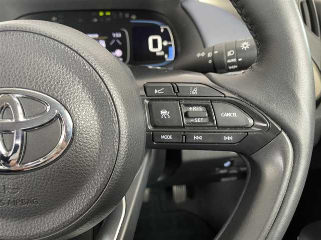 トヨタ アクア Z 宮城県 2022(令4)年 2.4万km クォーツホワイトクリスタルシャイン 登録時走行距離２３４８９ｋｍ/ワンオーナー/モデリスタエアロ/コンフォートパッケージ/ハーフレザーシート/運転席パワーシート/ヒートシーター/ステアリングヒーター/純正ディスプレイオーディオ/・Bluetooth/・USB/全方位カメラ/前後ドライブレコーダー/ETC/トヨタ　セーフティーセンス/レーダークルーズコントロール/プリクラッシュセーフティ/横滑り防止装置/クリアランスソナー/レーンキープアシスト/盗難防止装置/オートライト/オートマチックハイビーム/LED　ヘッドライト/フォグランプ/ウインカーミラー/純正フロアマット/純正16インチアルミホイール/保証書/取扱説明書/記録簿
