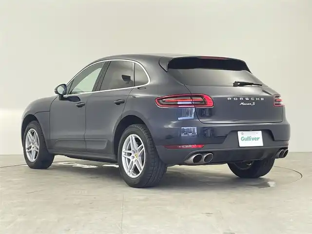ポルシェ マカン S 千葉県 2016(平28)年 6.9万km ナイトブルーメタリック ユーザー買取/禁煙車/スポーツクロノパッケージ/純正ナビ/・Disc/Bluetooth/Jukebox/Radio/バックカメラ/スポーツモード/スポーツ＋モード/マニュアルモード/オフロード/パドルシフト/ETC/シートヒーター/電子パーキングブレーキ/パワーシート/パワーバックドア/キーレス/スペアキー