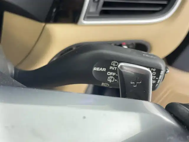 ポルシェ マカン S 千葉県 2016(平28)年 6.9万km ナイトブルーメタリック ユーザー買取/禁煙車/スポーツクロノパッケージ/純正ナビ/・Disc/Bluetooth/Jukebox/Radio/バックカメラ/スポーツモード/スポーツ＋モード/マニュアルモード/オフロード/パドルシフト/ETC/シートヒーター/電子パーキングブレーキ/パワーシート/パワーバックドア/キーレス/スペアキー