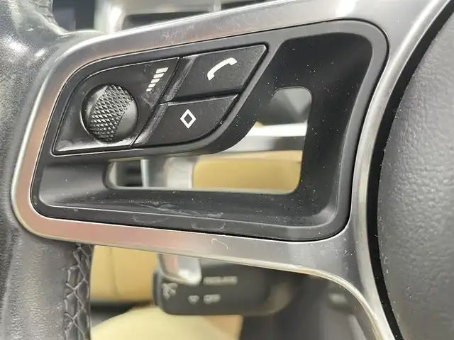 ポルシェ マカン S 千葉県 2016(平28)年 6.9万km ナイトブルーメタリック ユーザー買取/禁煙車/スポーツクロノパッケージ/純正ナビ/・Disc/Bluetooth/Jukebox/Radio/バックカメラ/スポーツモード/スポーツ＋モード/マニュアルモード/オフロード/パドルシフト/ETC/シートヒーター/電子パーキングブレーキ/パワーシート/パワーバックドア/キーレス/スペアキー