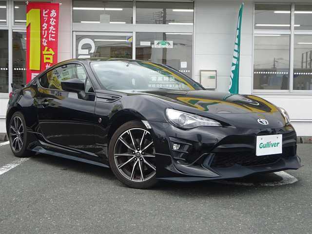 トヨタ ８６ GT リミテッド 静岡県 2020(令2)年 1.8万km クリスタルブラックシリカ ワンオーナー/禁煙車/純正SDナビ：ンSCNーW68/（CD/SD/BT/AUX/ワンセグTV)/ステアリングスイッチ/TRDエアロ（フロント・サイド）/革・アルカンターラコンビシート/クルーズコントロール/純正前方ドライブレコーダー/純正ETC/プッシュスタート・スマートキー/電動格納機能付きドアミラー/純正フロアマット/スペアキー/保証書・取扱説明書