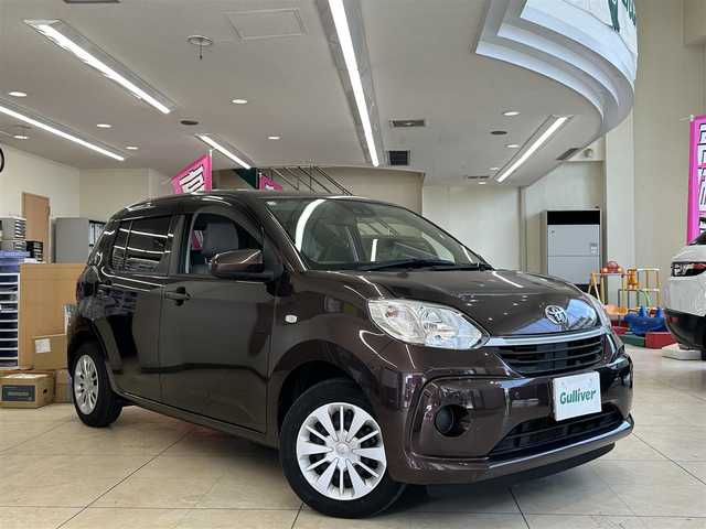 トヨタ パッソ X Lパッケージ S 東京都 2020(令2)年 7.3万km プラムブラウンパールクリスタルシャイン ワンオーナー/純正ナビ/(CD/DVD/フルセグ/Bluetooth/SD)/バックカメラ/コーナーセンサー/プリクラッシュセーフティ/スマートキー/プッシュスタート/オートライト/オートハイビーム/ETC/純正フロアマット/ISOFIXステアリングスイッチ/プライバシーガラス/アイドリングストップ/電動格納ミラ―/純正14インチスチールホイール/ドアバイザー/WSRS＆ABS/横滑り防止装置/取扱説明書