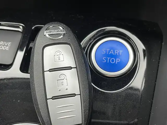 日産 キックス X 茨城県 2021(令3)年 1.9万km サンライトイエロー 純正９インチメモリーナビ/フルセグＴＶ/Bluetooth対応/メーカーオプション/寒冷地仕様/ステアリングヒーター/前席シートヒーター/インテリジェントルームミラー/ビルトインＥＴＣ/セーフティアシスト/インテリジェントルームミラー/アラウンドビューモニター/ＬＥＤヘッドライト/ハイビームアシスト/純正１７インチＡＷ