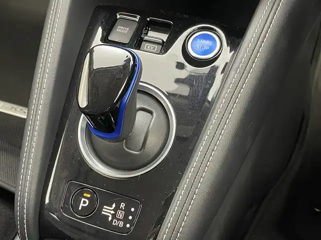 日産 キックス X 茨城県 2021(令3)年 1.9万km サンライトイエロー 純正９インチメモリーナビ/フルセグＴＶ/Bluetooth対応/メーカーオプション/寒冷地仕様/ステアリングヒーター/前席シートヒーター/インテリジェントルームミラー/ビルトインＥＴＣ/セーフティアシスト/インテリジェントルームミラー/アラウンドビューモニター/ＬＥＤヘッドライト/ハイビームアシスト/純正１７インチＡＷ