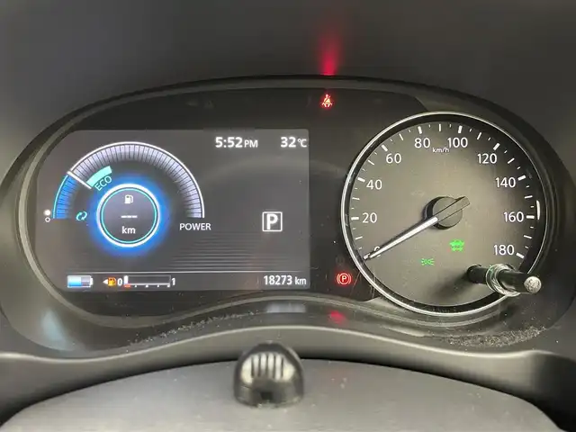 日産 キックス X 茨城県 2021(令3)年 1.9万km サンライトイエロー 純正９インチメモリーナビ/フルセグＴＶ/Bluetooth対応/メーカーオプション/寒冷地仕様/ステアリングヒーター/前席シートヒーター/インテリジェントルームミラー/ビルトインＥＴＣ/セーフティアシスト/インテリジェントルームミラー/アラウンドビューモニター/ＬＥＤヘッドライト/ハイビームアシスト/純正１７インチＡＷ